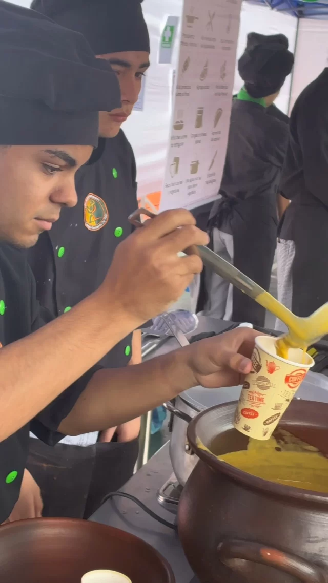 🍽️✨ Nuestros estudiantes de Gastronomía fueron protagonistas de una jornada llena de sabor, creatividad y aprendizaje, mostrando parte del trabajo desarrollado en su especialidad. 💚

#Gastronomía #EducaciónTP #MuestraPedagógica #ColegioLeonardoDaVinci